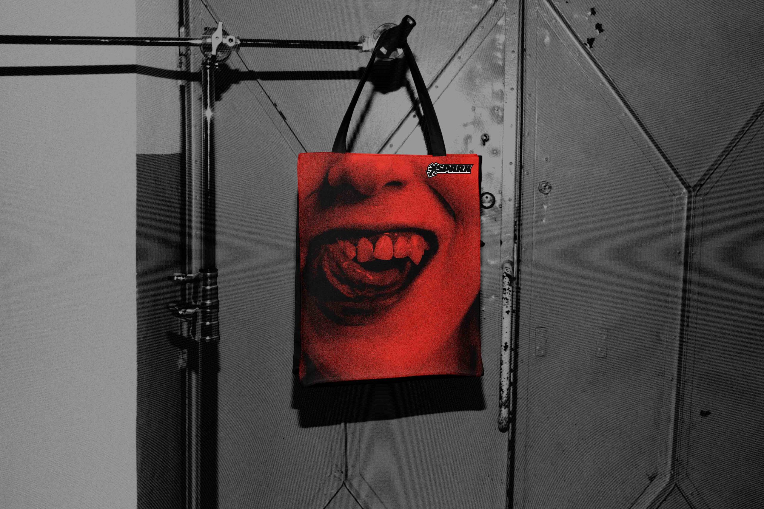 Williams_Ashari-Sparx_Shopping-bags-mockup_halloween