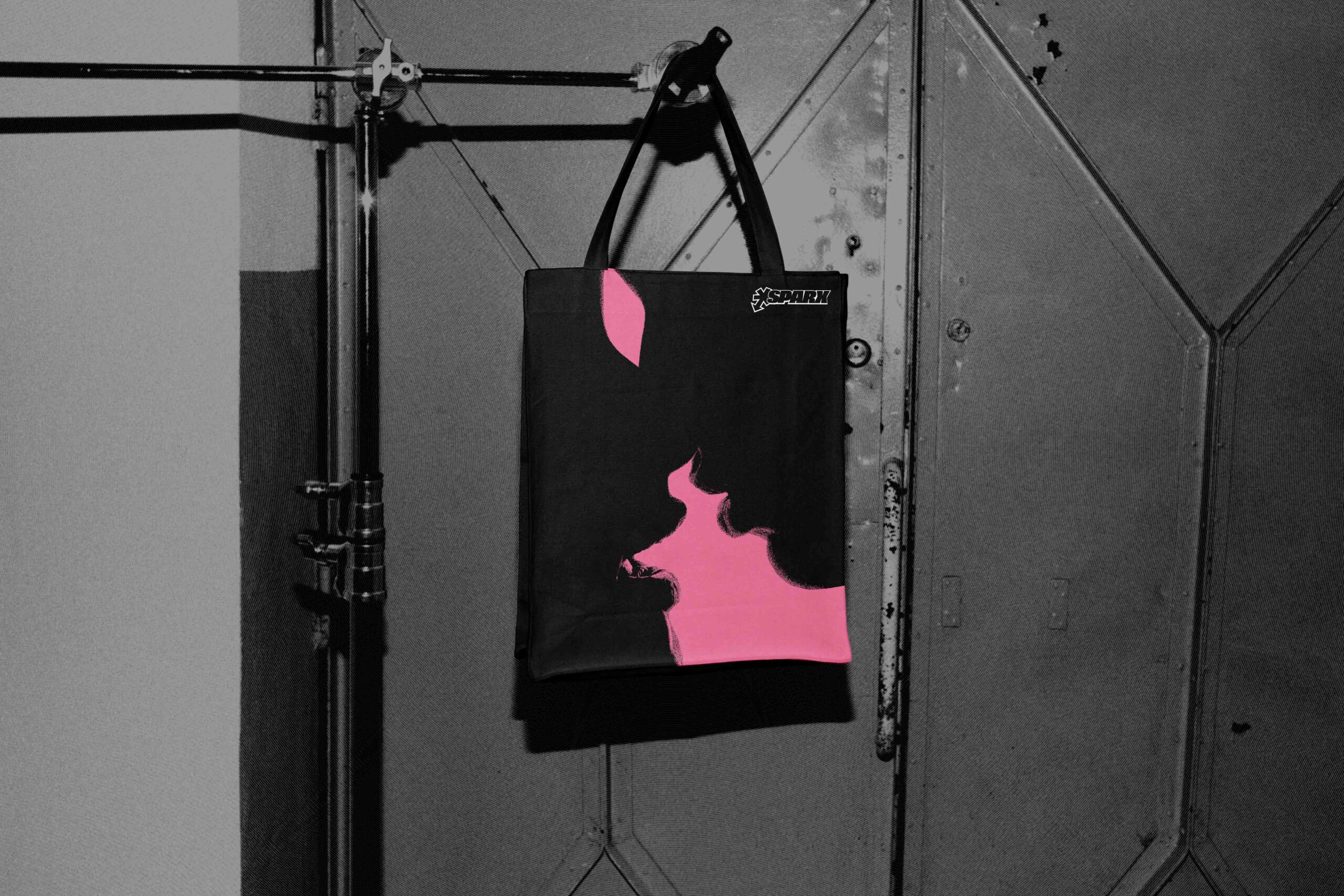 Williams_Ashari-Sparx_Shopping-bags-mockup_vday